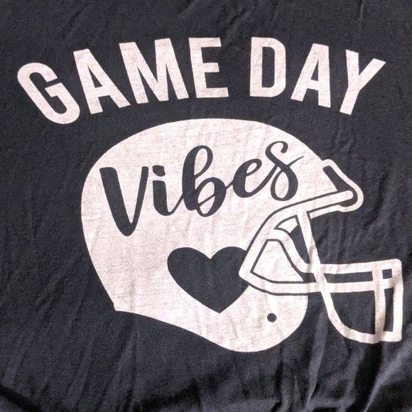 Game Day Vibes women's crop top - Picture 1 of 3